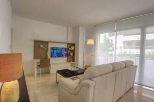 Two-Bedroom Apartment room in 1092 marbella old town