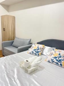 The Loop Studio at 5th floor Limketkai Mall infront Atrium Lucky 11