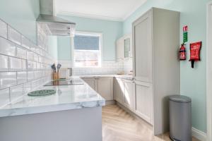 Enholmes Coach House