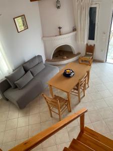 Pelagos Rooms on Gyrismata beach