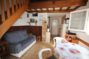 300m de la plage, adorable maison 2 chambres 4-6 couchages terrasse parking privatif LRSEN63