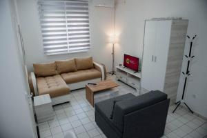 Studio Petrovac B