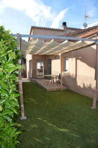 Casa Santa Creu - Private family villa in nature