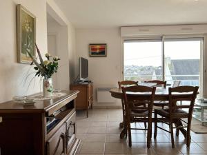 Appartements 516 - Appartement T2, a moins de 300m de la Plage. : photos des chambres