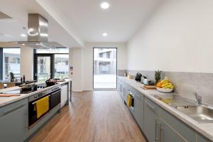 Bright Ensuite at St Mungos in Glasgow