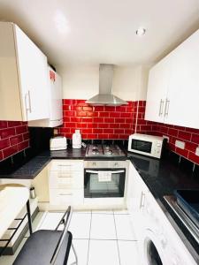 Excellent Two Bedroom Flat In Central London