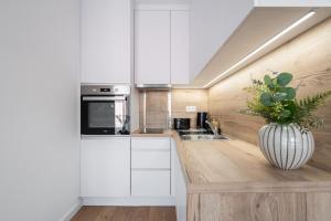 Rose Garden Residence - Boutique Apartments in City Center