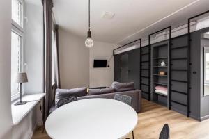 Isabel by Q4Apartments