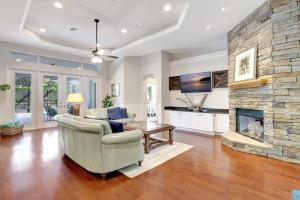 Key West Vibes in Bonita Shores