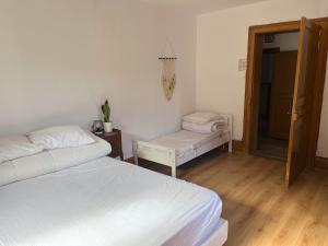 Maisons de vacances Ferme des Jonquilles 15p - billard, PS4, salle de sport : photos des chambres