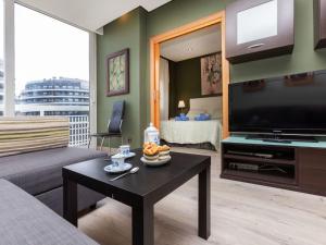 Apartment Sants-Montjuic Rambla Badal by Interhome