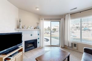 Harbor Village Pool Building Condo 104