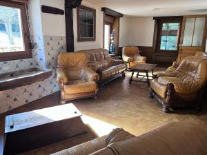 Maisons de vacances Ferme des Jonquilles 15p - billard, PS4, salle de sport : photos des chambres