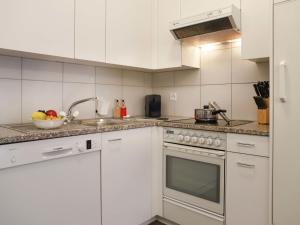 Apartment Alpes et Lac 40 by Interhome