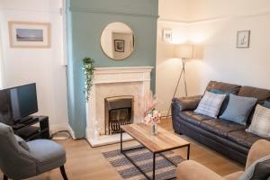 Spacious 4 bed Edwardian home in Chester - Sleeps up to 7