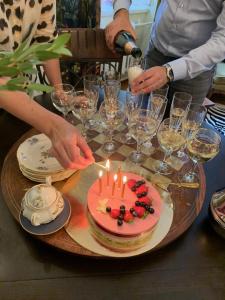 Unique 2 bedroom apt with a vintage touch (4+1)