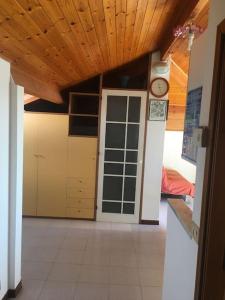 Apartamento con vistas y balcón