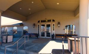 Branson Condo at Pointe Royale with Indoor Pool and Hot Tub walking distance to Clubhouse