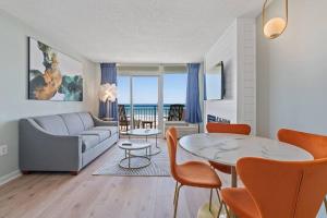 Tranquil Palms-Oceanfront Condo