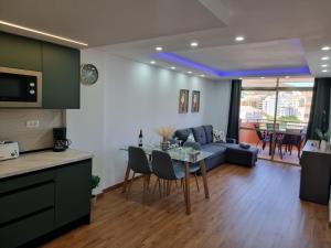 Casa Liotro comfortable, panoramic,central, near the sea,swimming pool,wifi,terrace