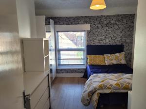 Nice single bedroom near QMC