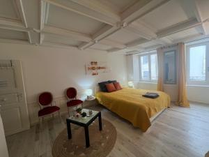 Au clair de la Lune - jusquà 4 personnes, centre historique