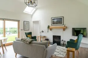 Debbie's Cottage at Tullig House & Farm - Gaddagh Bridge