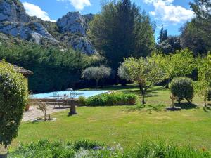 Tentes de luxe La roulotte du petit paradis : photos des chambres