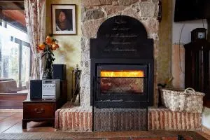 Los Robles Casa Rural 5 Estrellas de Calidad - 莫加拉斯