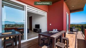 Amazing Condo with Pool - Gym - 5 min to Beach