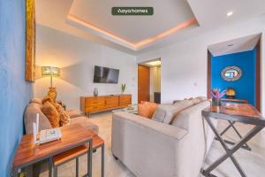 V399 Amazing 1BR Condo with Rooftop Pool in Zona Romantica