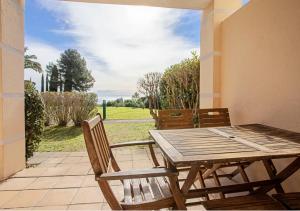 Garden level for 5 people with sea view