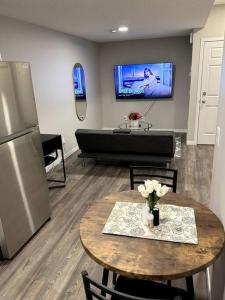 Private Luxury Suite Near West Edmonton Mall