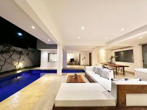 Blanc Residence