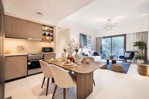Burj Crown - First Class Boulevard View, 9 min Walk Dubai Mall