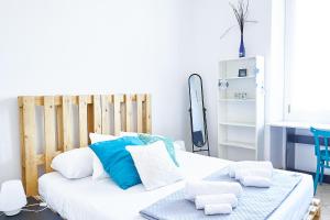 Heidi's Apartment img53