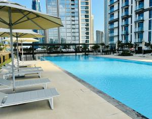 Burj Crown - First Class Boulevard View, 9 min Walk Dubai Mall
