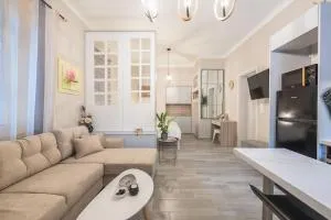 Peacock's Garden Peony - Pireus