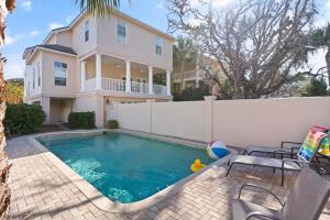 Wolfe Cottage - 2225 Bruce Drive - 4hvězdičkové hotely ve městě Ostrov Saint Simons