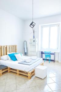 Heidi's Apartment img71