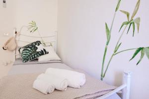 Heidi's Apartment img79