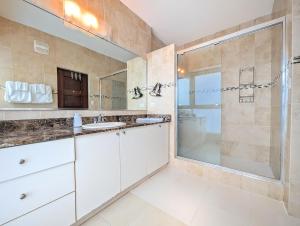 Yc 701-B l Habitacion en av Balboa