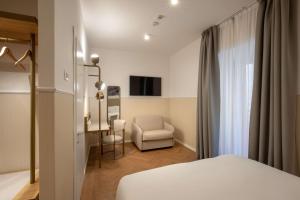 Superior King Room with Chair Bed