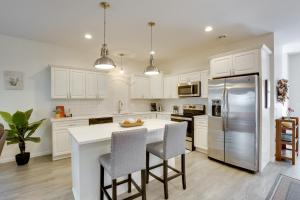 Mankato Getaway with Game Room and Salt Water Hot Tub!