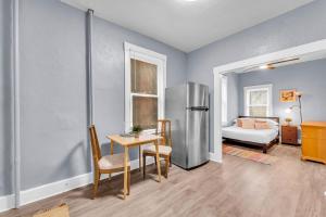 Historic Cozy Haven in Little Italy