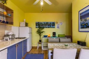 Apartments by the sea Vir - 22208