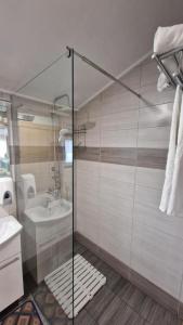 Rooms with a swimming pool Garesnica, Bjelovarska - 22858