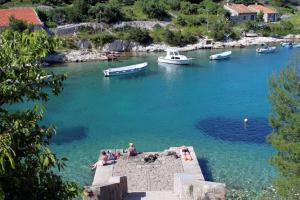 Apartments with a parking space Losinj, Losinj - 22870