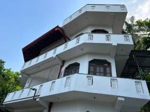V.S.MAHA REST HOME - Watapuluwa