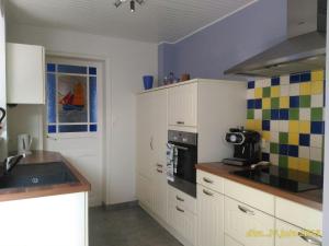 Maison rénovée près de la plage avec jardinet et wifi - FR-1-485-4